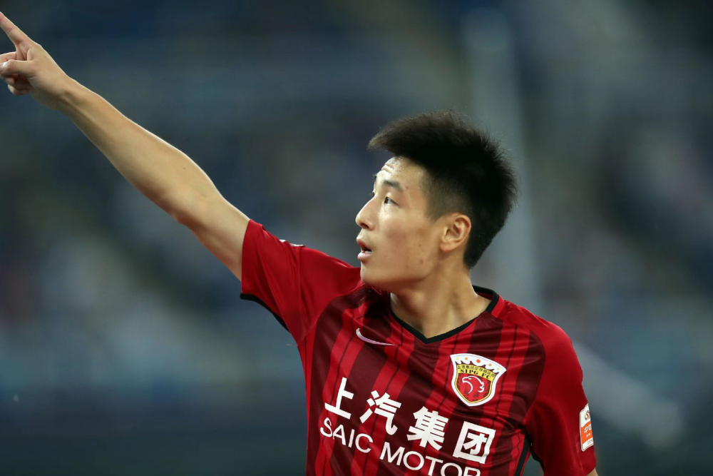 华体会体育官方网站关于上海久事发布备战花絮，今晨官宣签约，国王杯任务艰巨，训练强度显著提升的信息